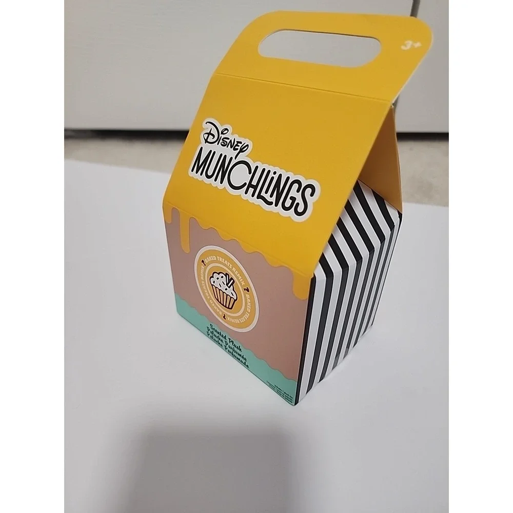 Disney‎ Munchlings Baked Treats Remix Mystery Plush Toy Box Scented - NEW